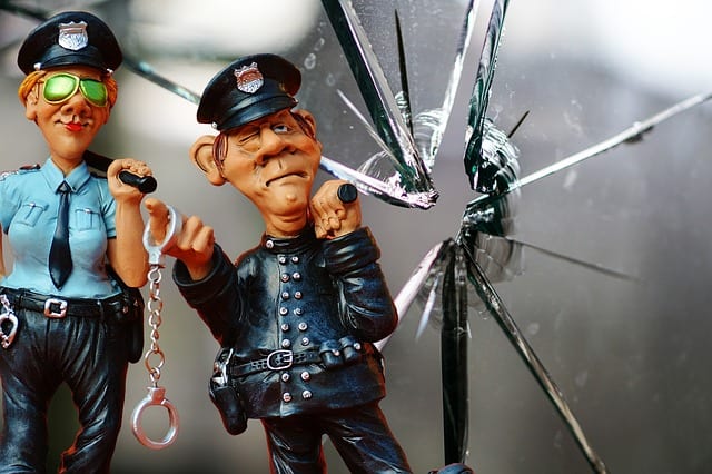 Einbruchschutz für Glas – was kann man tun? 2 Einbruchschutz für Glas mit Glasbruchnelder für die Alarmanlage von Blockalarm